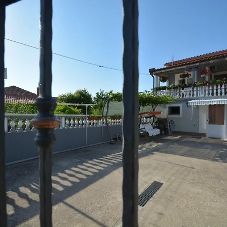 Ana Lang Apartment Zaton (Zadar)