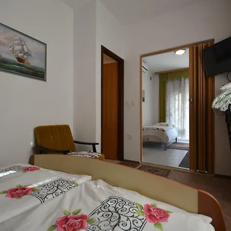 Apartment Ana Lang *